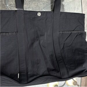 lululemon athletica daily multi pocket Black tote Bag